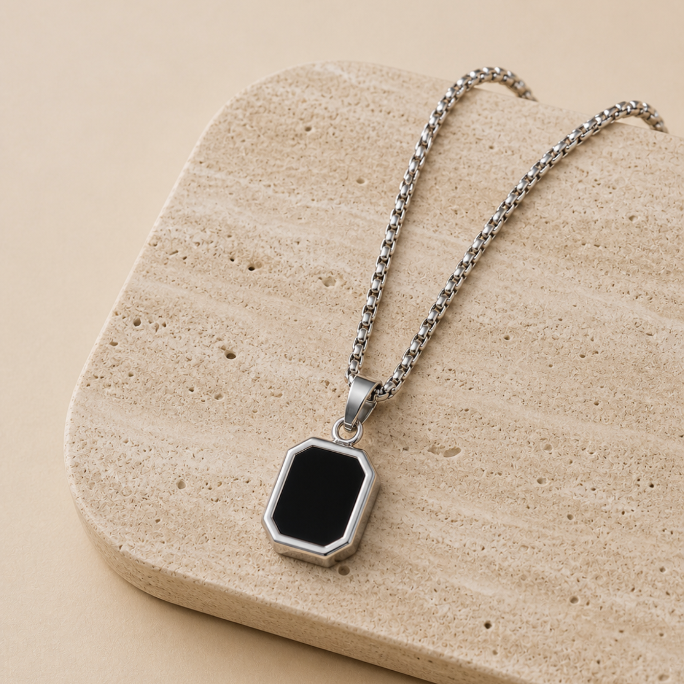 MIAMI NECKLACE